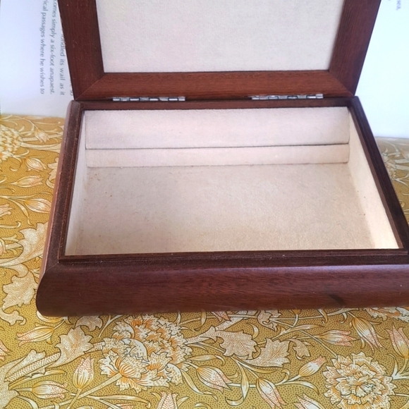 996 sterling silver and wood Alluani Carillon jewllery box - Picture 10 of 14